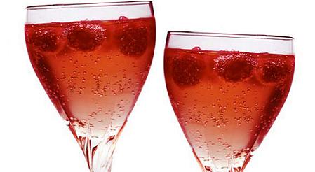 cocktail-de-champan-y-frutos-rojos