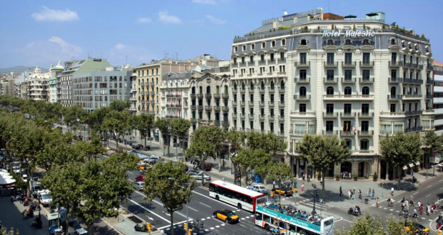 students in Barcelona - Barcelona-home