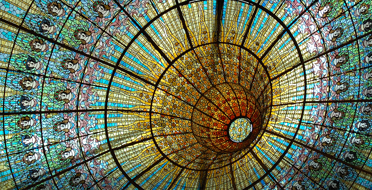 palau-de-la-musica-catalana-coloured-glass-ceiling