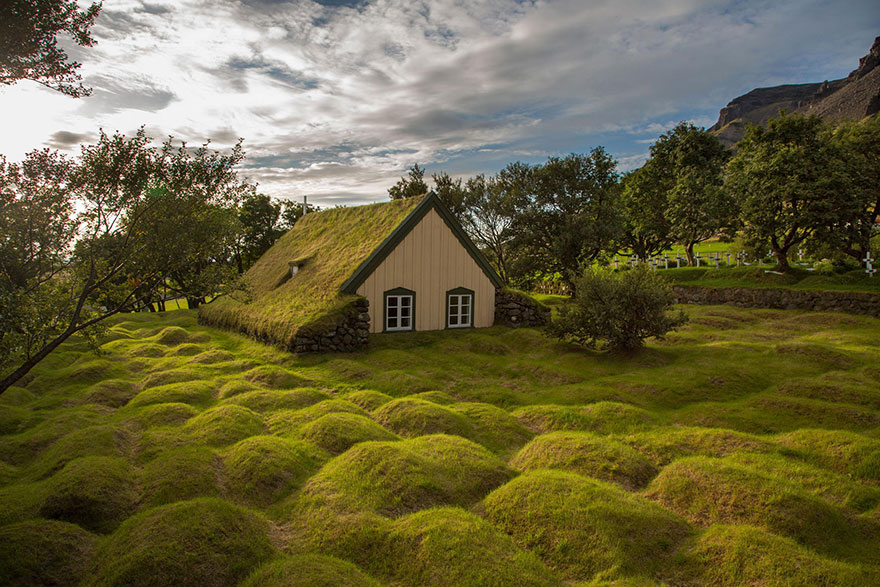 Hofskirkja, Isladia.