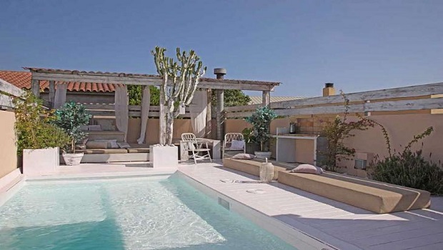 LUXURIOUS FAMILY HOME WITH POOL TO RENT IN BARCELONA