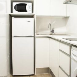 Small but fully equipped kitchen.
