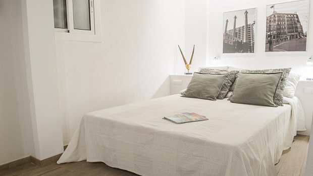 STUDIO APARTMENT PER MONTH IN CIUTAT VELLA