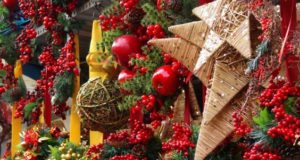 La Fira de Santa Llúcia, Barcelona’s main Christmas market gives you the perfect place to get your Christmas shopping done. The market will be opened from coming November 30th until the 23rd of December.