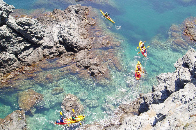 family-kayaking-in-llanca-costa-brava-in-llan-190022