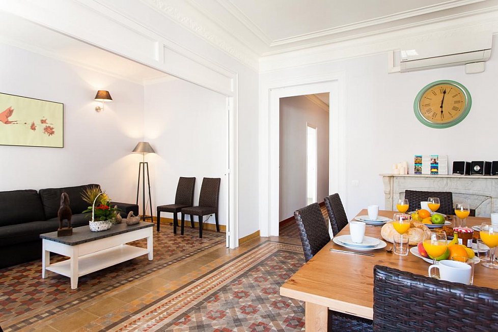  Appartement rénové de 5 chambres à côté de Paseo de Gracia 