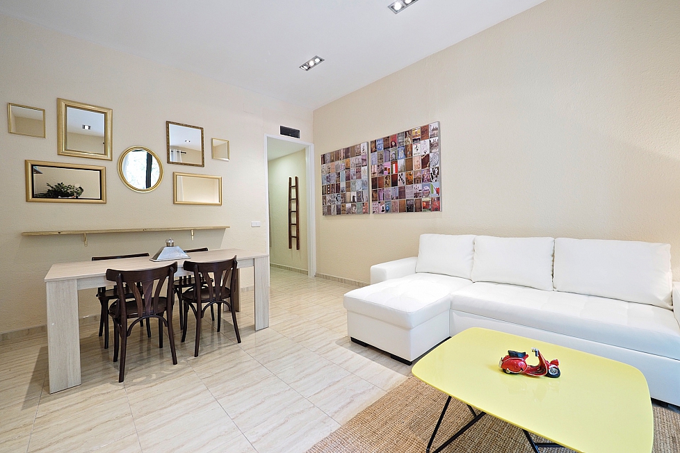 3 SLAAPKAMER APPARTEMENT, EIXAMPLE