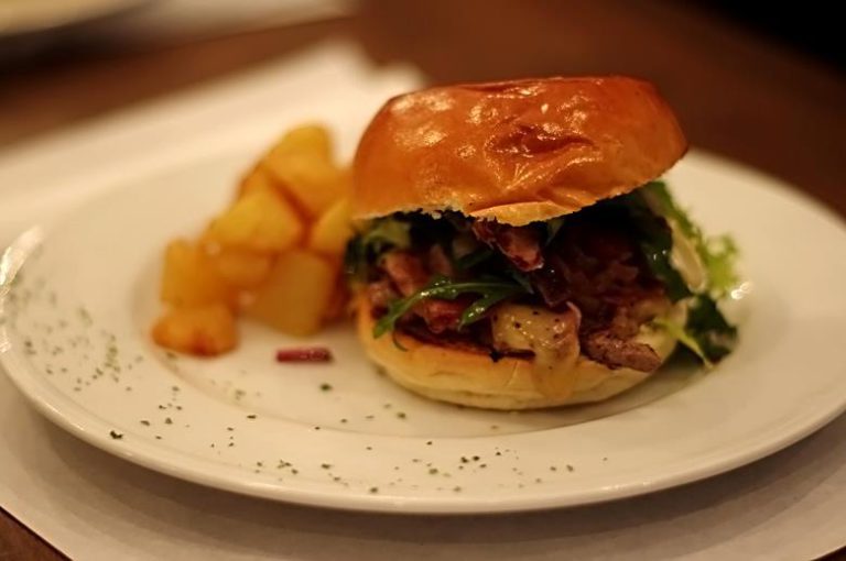 Best Burger places in Barcelona Barcelona-Home