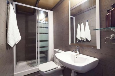 bathroom apartment for groups in Born 