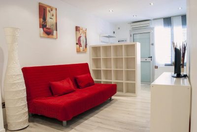 QUIET APARTMENT CLOSE TO THE CENTER OF BARCELONA