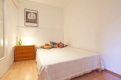bedroom 1 apartment in historic center of Barcelona