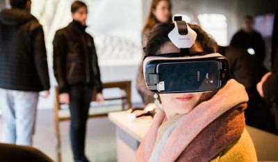The virtual-reality glasses 