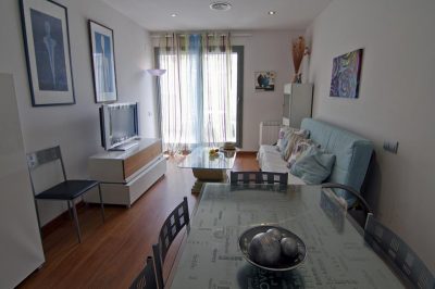 SUNNY APARTMENT IN SITGES