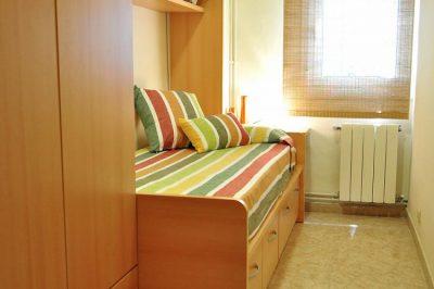 SINGLE ROOM FOR RENT IN GRACIA