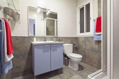 bathroom family apartment in Eixamle