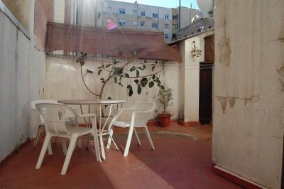 terrace cheap room near Sagrada Familia