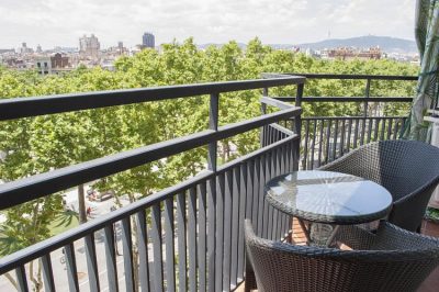 balcony deluxe apartment in center of Barcelona