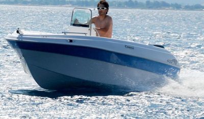 Licence-free boat rental