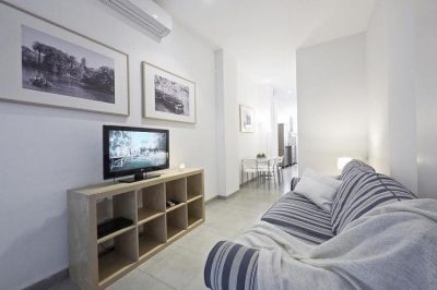 apartment for 4 people besides Sagrada Familia