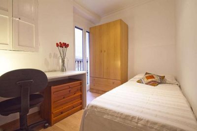 bedroom 2 apartment in historic center of Barcelona