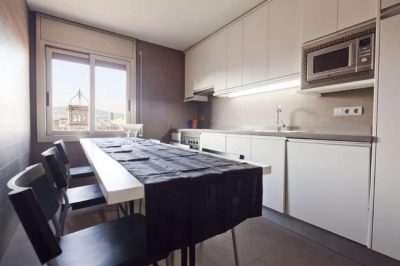 kitchen accommodation close to Placa de la Universitat