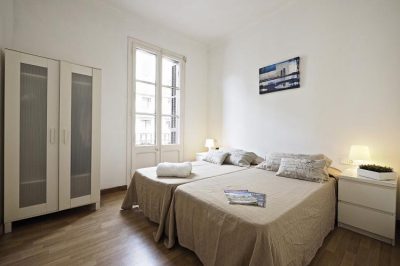 bedroom holiday apartment near Sagrada Familia