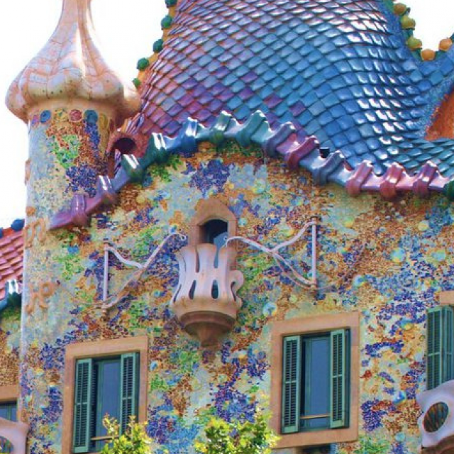 Gaudí Bike tour