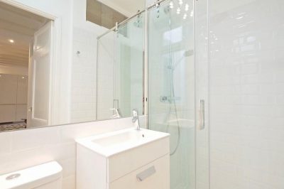 bathroom Lovely apartment in Sant Antoni