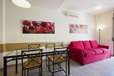 FLAT FOR GROUPS NEAR SAGRADA FAMILIA