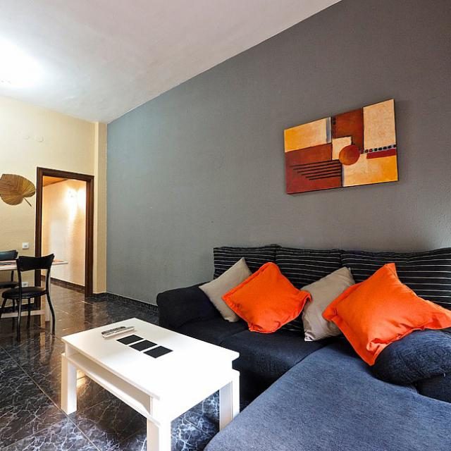 STYLISH APARTMENT CLOSE TO FIRA BARCELONA