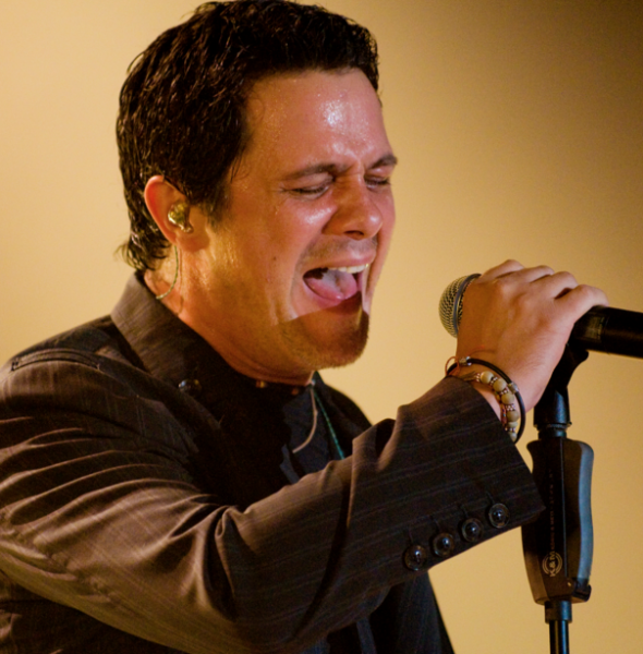 Alejandro Sanz in Concert