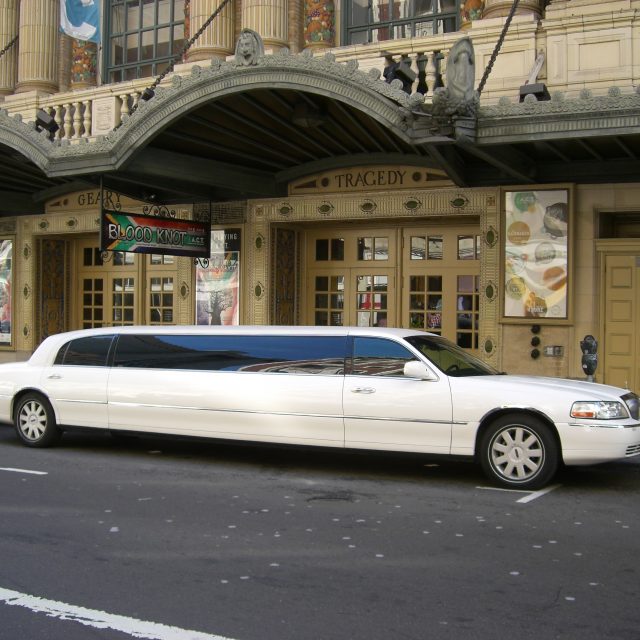 Limousine night tour