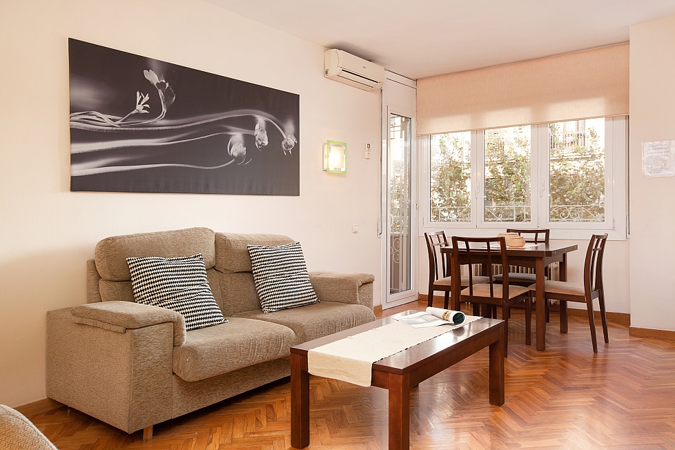 Квартира центральная. Rent a Flat in Barcelona. Barcelona, Carrer Aribau 280.